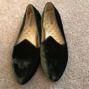 Bridies size 37.5 green velvet loafer